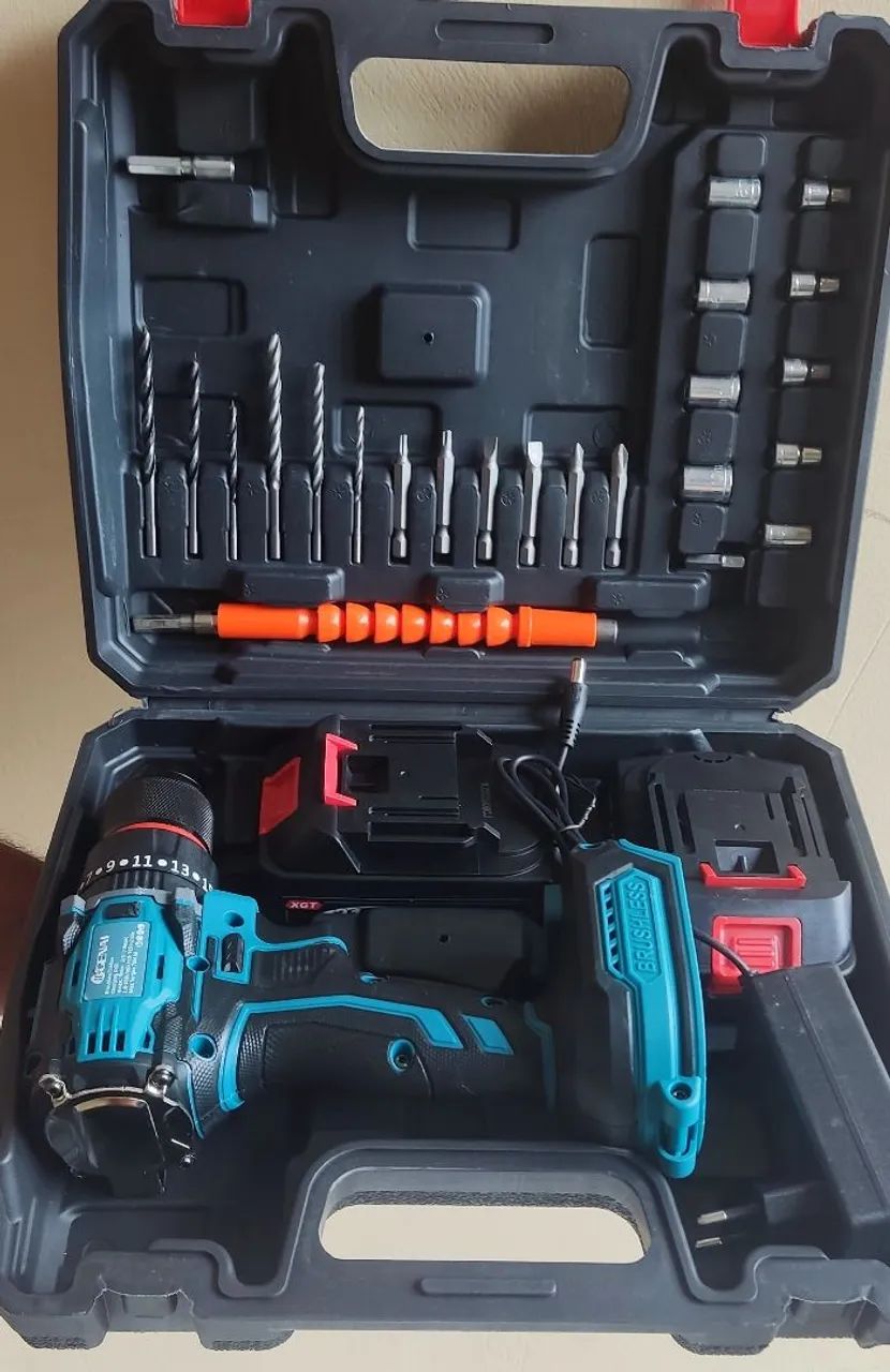 PARAFUSADEIRA GENAI 21V BRUSHLESS - Ferramentas de Construção