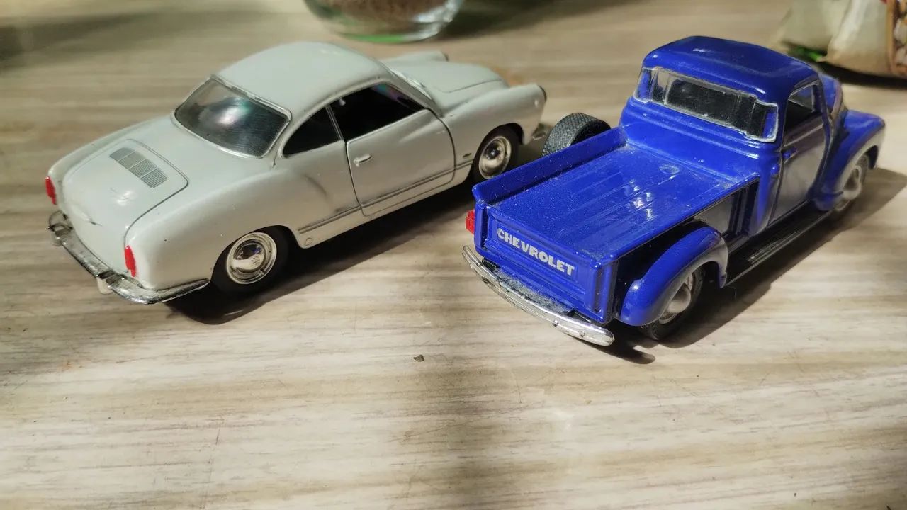 Duas Miniaturas Inclusas, carrinhos em bom estado! - Foto 5