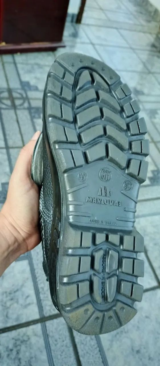 Botina Marluvas com bico PVC e proteção metatarso tamanho 40 - Foto 3