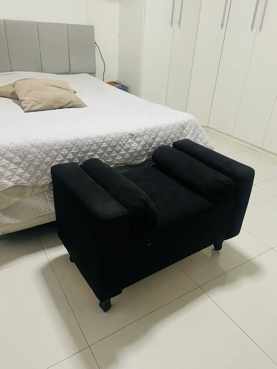 Poltrona sofá decorativo baú 