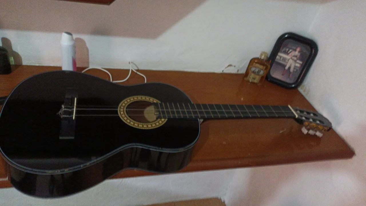 Violão usado