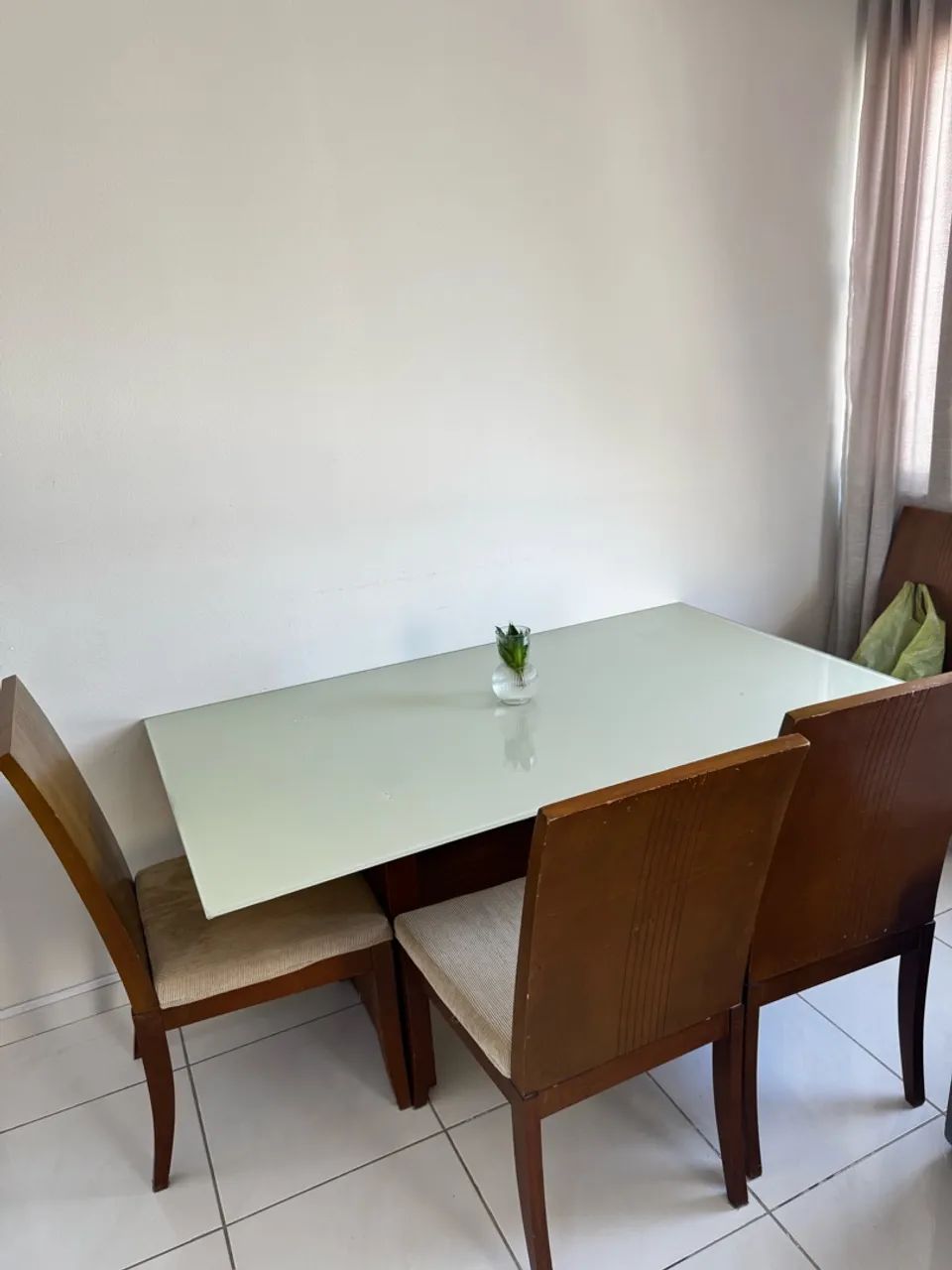Mesa de MADEIRA 6 cadeiras 