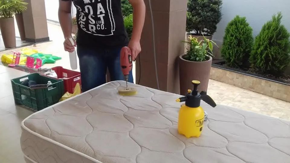 Higienização Sofás e Colchões  - Foto 4