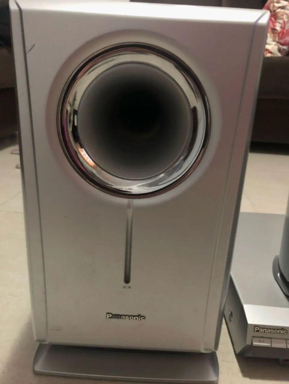 Home theater panasonic sc-ht 520 com subwoofer e 5 caixas de som