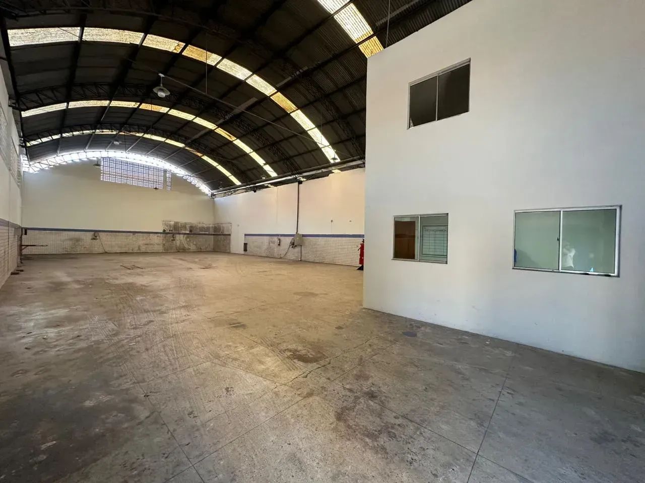 Galpão com 420m² em Jardim Limoeiro - Serra/ES. - Foto 3