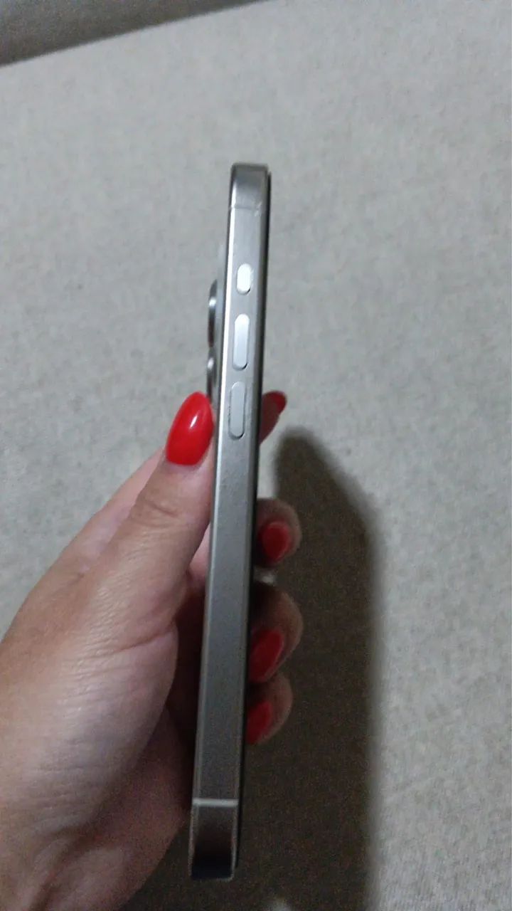 iPhone 15 pro 256GB - Foto 3