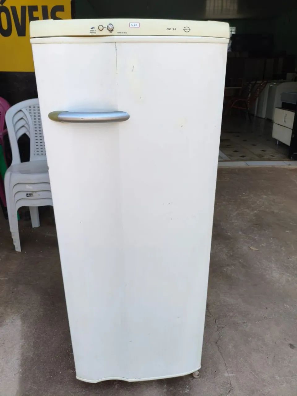 Geladeira Electrolux 280L
