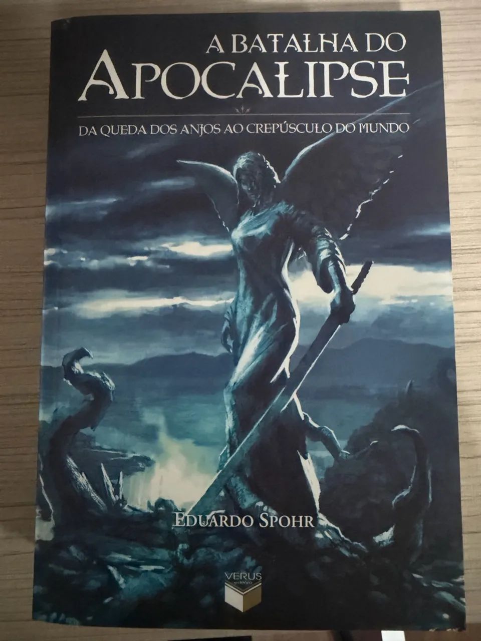 Livro A batalha do apocalipse