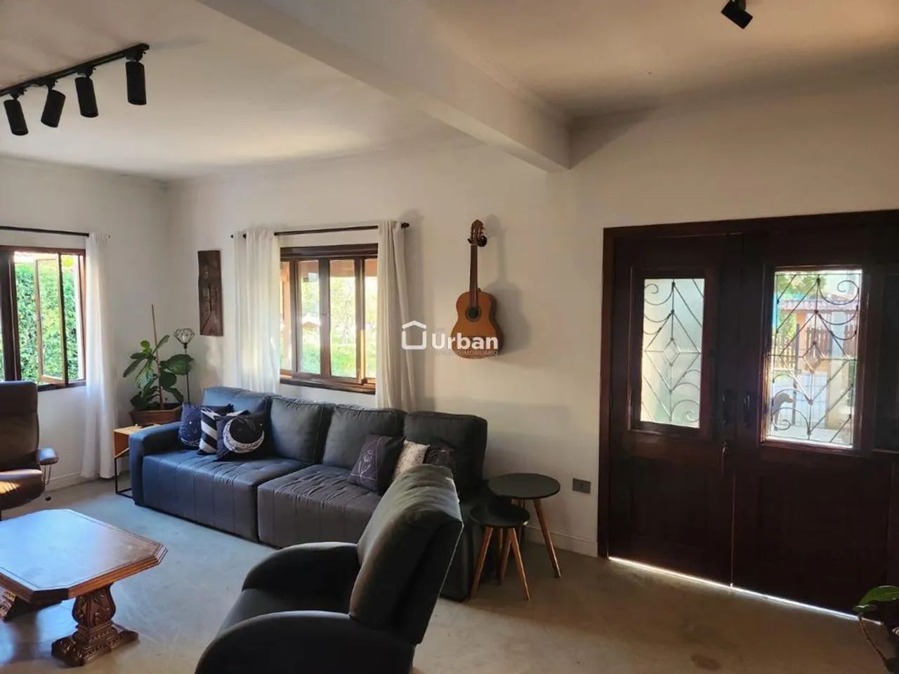 Casa à venda e para alugar em Cotia, Centro, com 3 quartos, com 198.37 m² - Foto 3