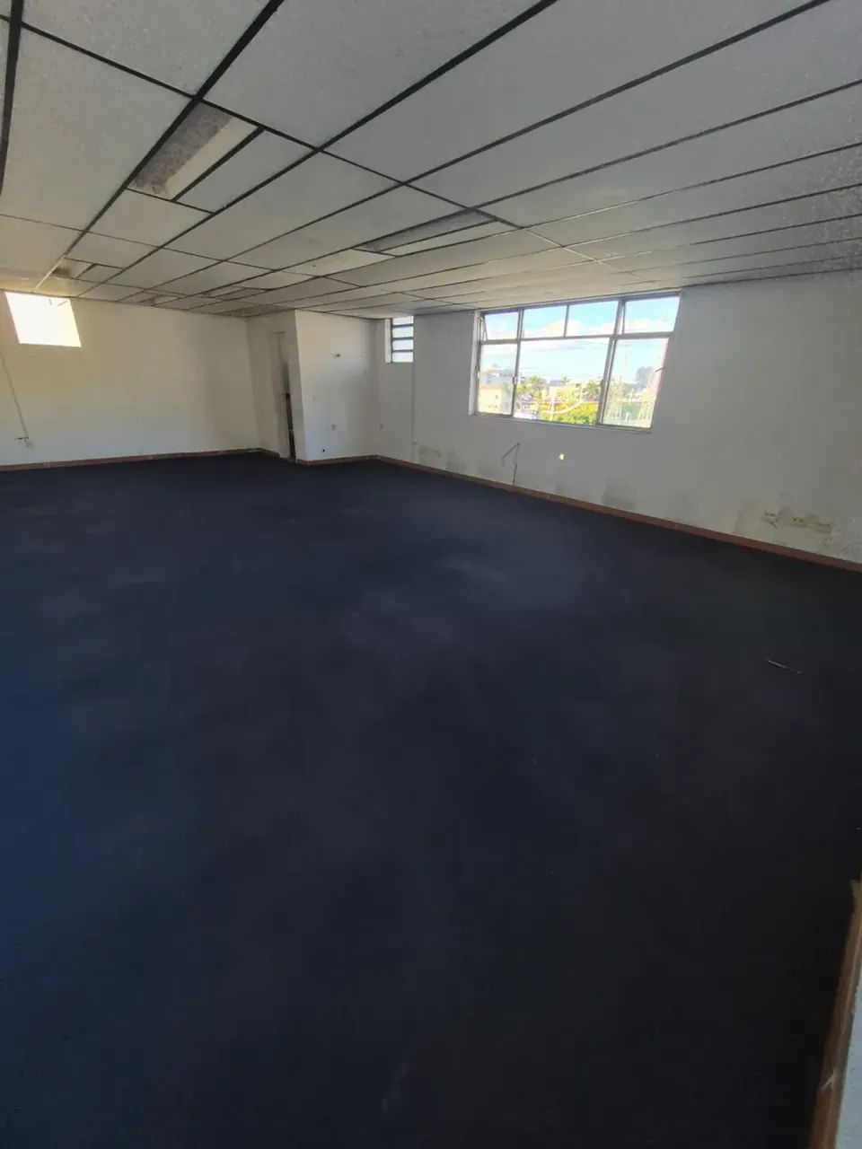 SALAS COMERCIAIS PARA LOCAÇÃO NA DOM WALMOR -  NOVA IGUAÇU! DOM
