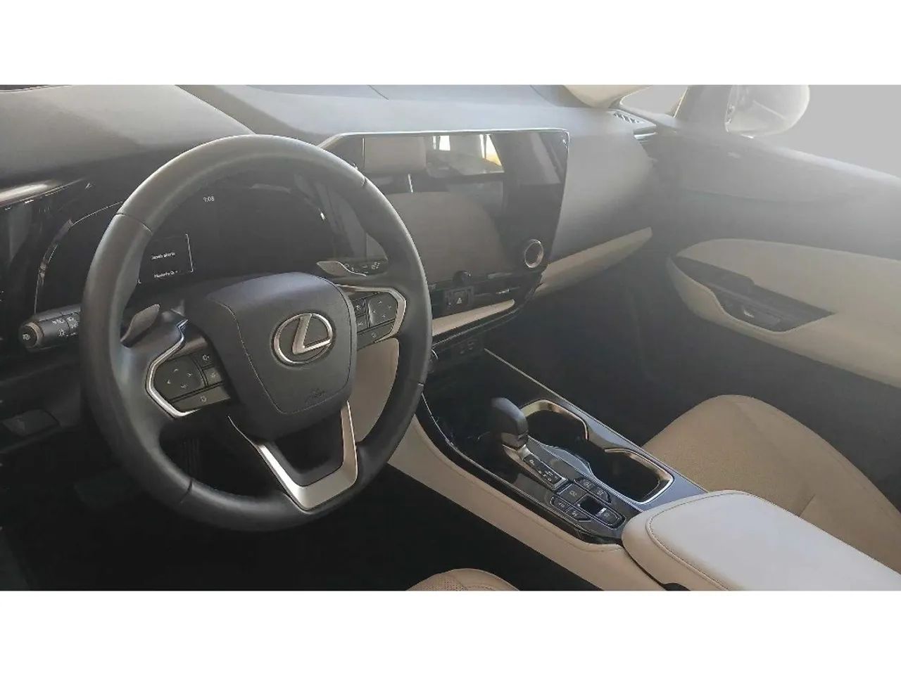 Lexus NX-450h+ AWD 2.5 16V Aut. (Híbrido), foto 12 de 17