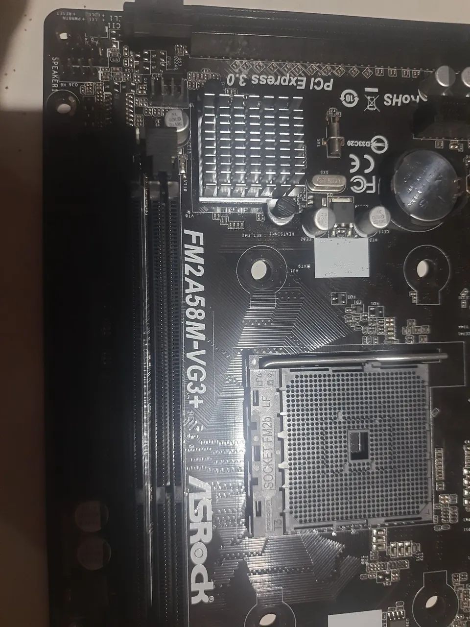Kit placa mãe,fonte, processador, microfone etc