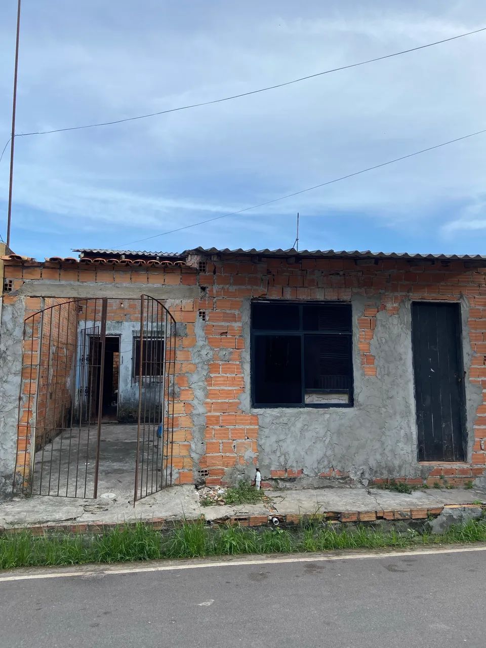 Vendo casa na águas lindas 100mil