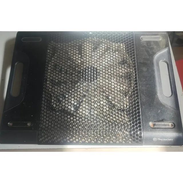 Base Cooler para Notebook Thermaltake 2 USB - Usada com Rachadura