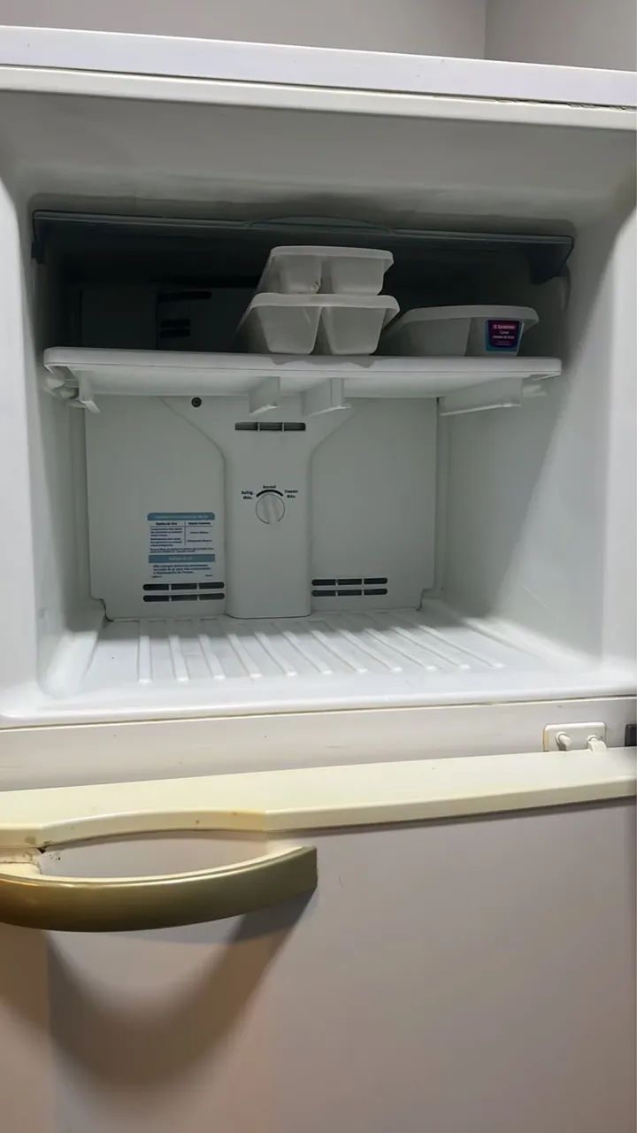 Vendo geladeira eletrolux
