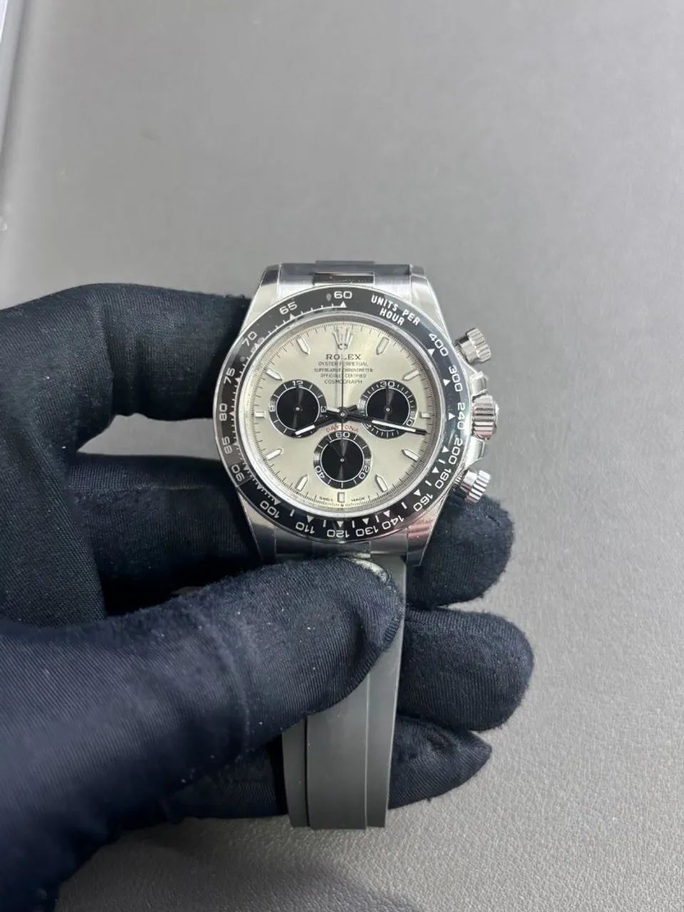 Relógio Rolex Cosmograph Daytona 126529LN Ghost