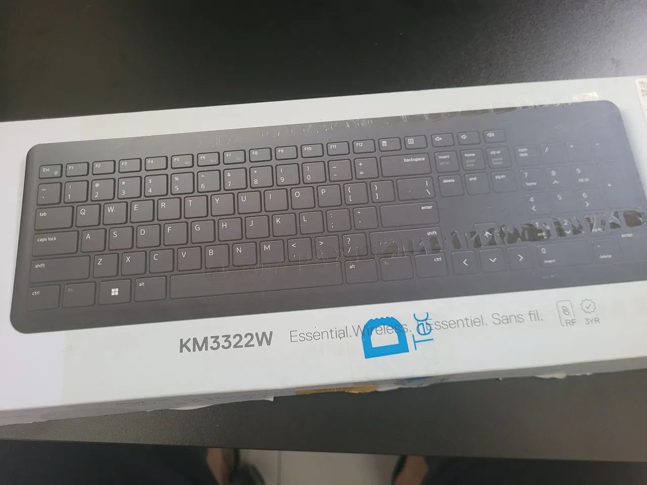 Teclado e mouse Dell KM3322W novo