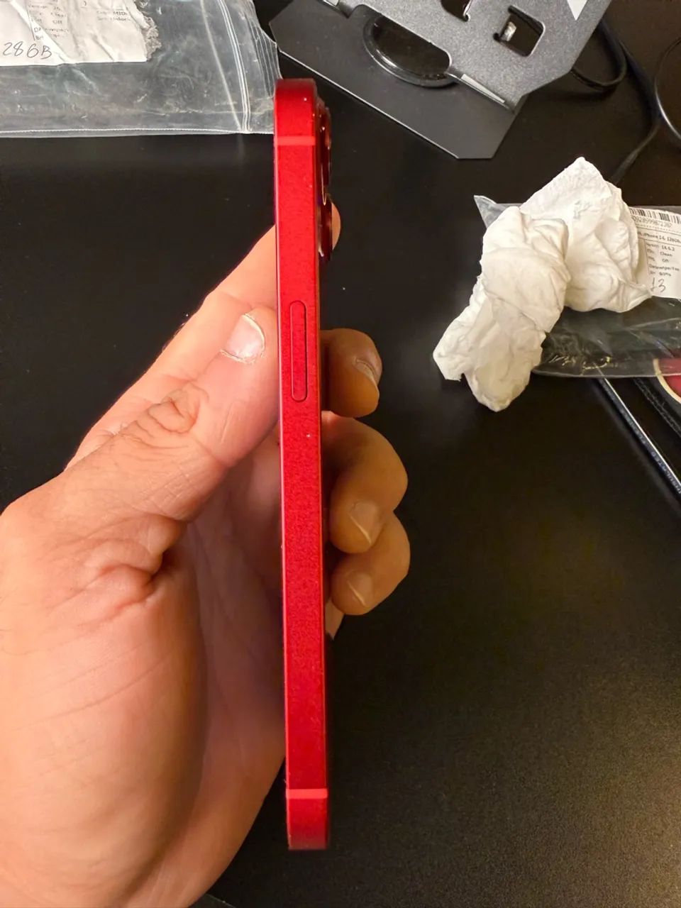 iPhone 13 vermelho 128gb  - Foto 3