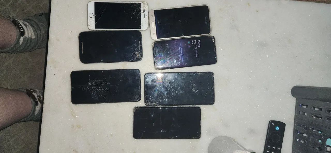 Lote de 7 celulares com defeito (ler descrição) - Foto 5