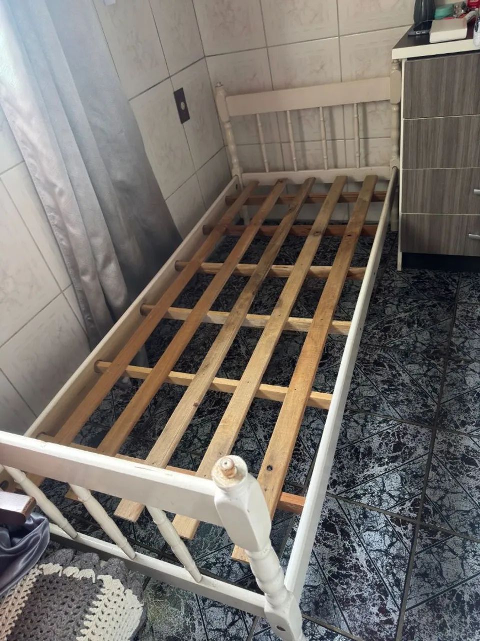 Cama de solteiro + colchão  - Foto 4