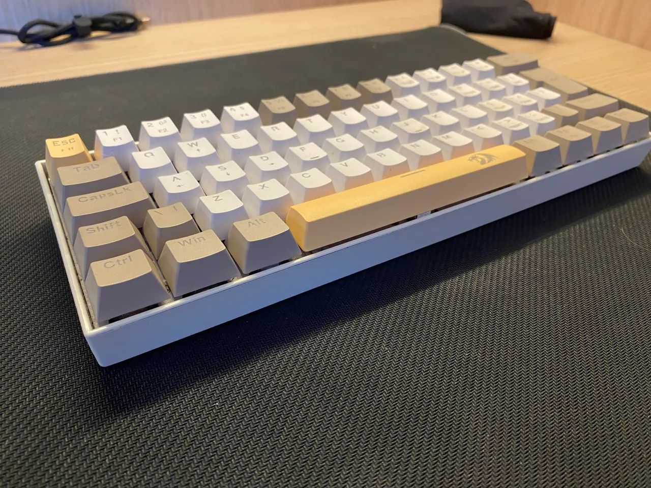 Teclado Mecânico Redragon Lakshimi switch purple  - Foto 2