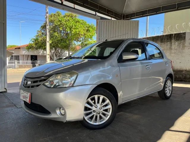Toyota Etios XLS 1.5 16V FLEX 2014