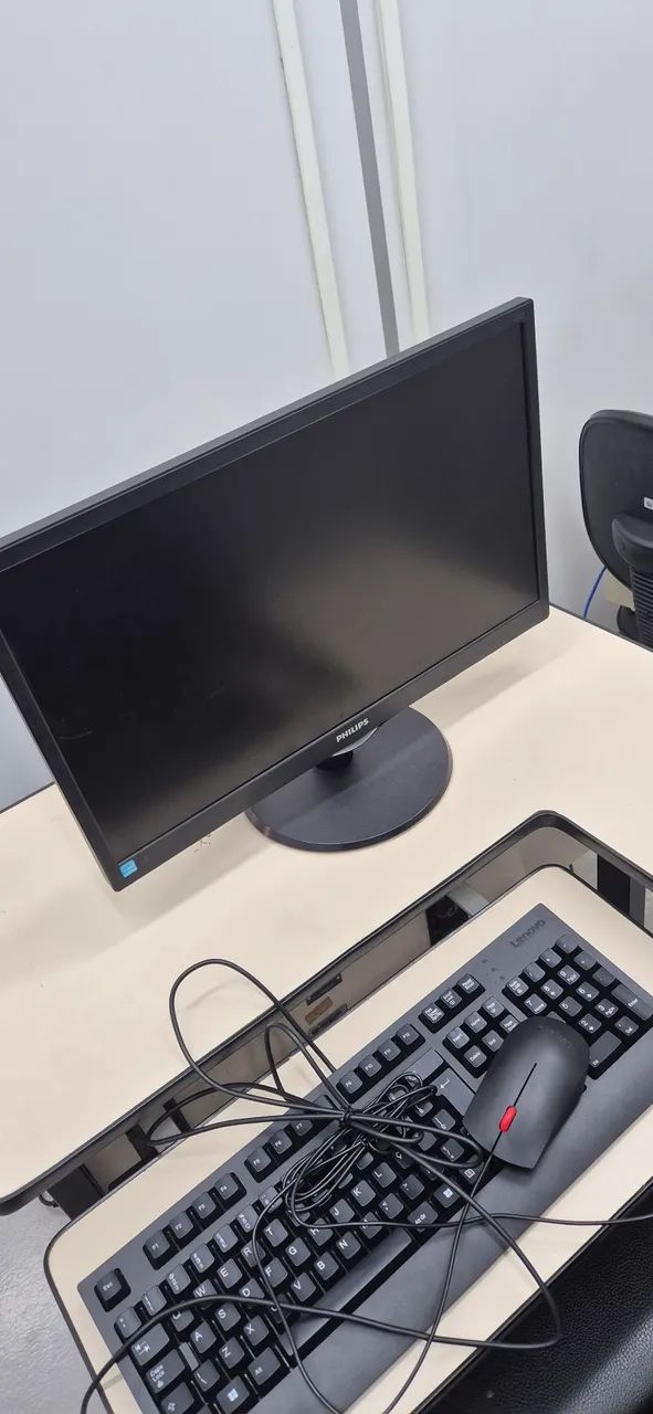 Monitor 21,5" Philips Full HD preto. - Foto 2