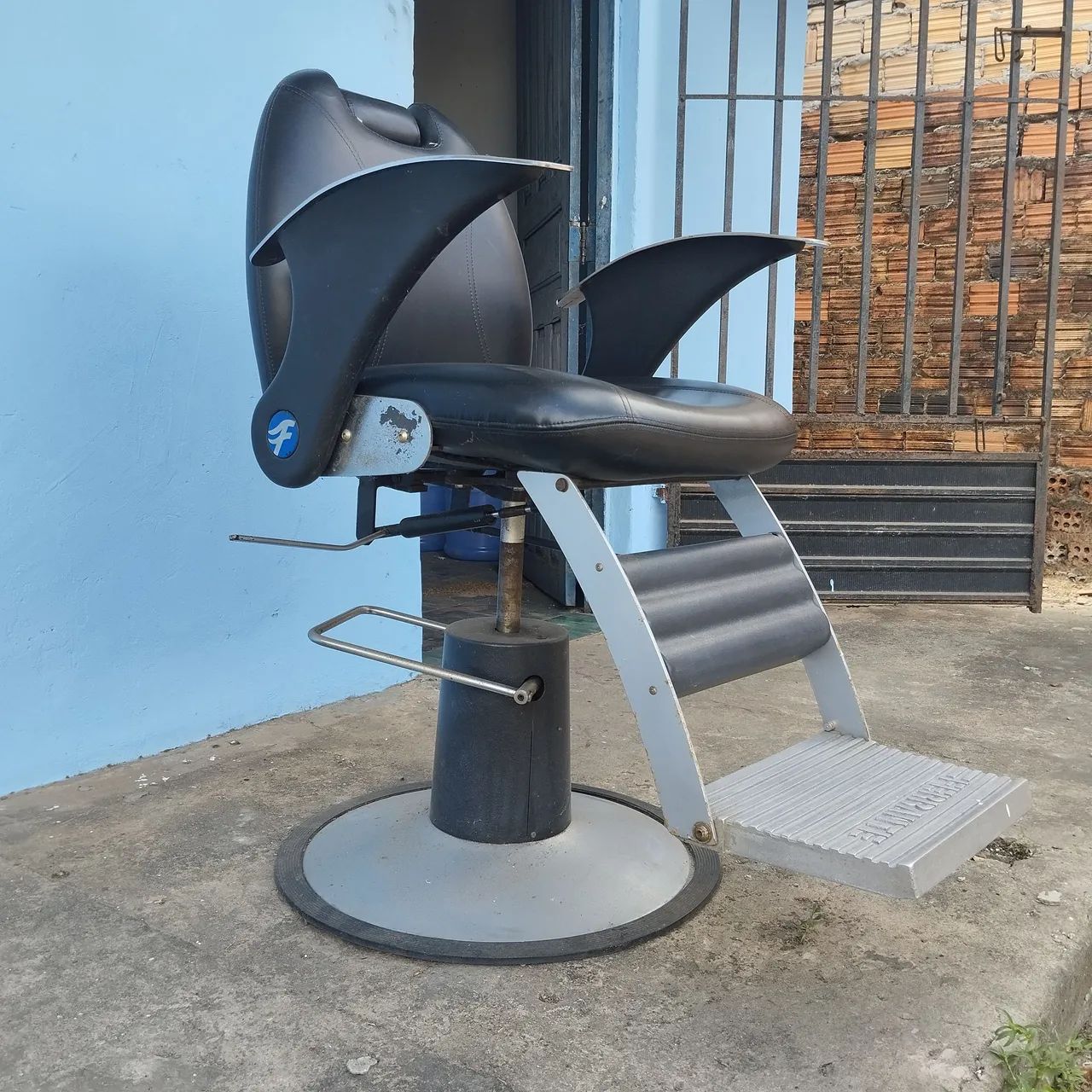 Cadeira de barbeiro!? - Foto 4