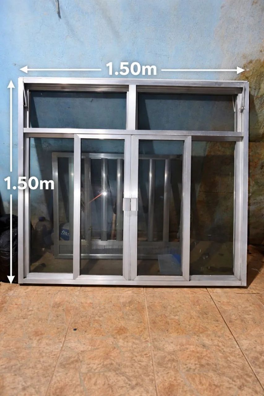 Janela de alumínio 1.50 x 1.50 com vidros e basculante 