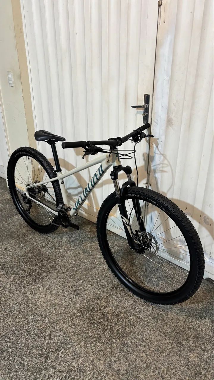 Bicicleta Specialized Rockropper Sport S NOVA