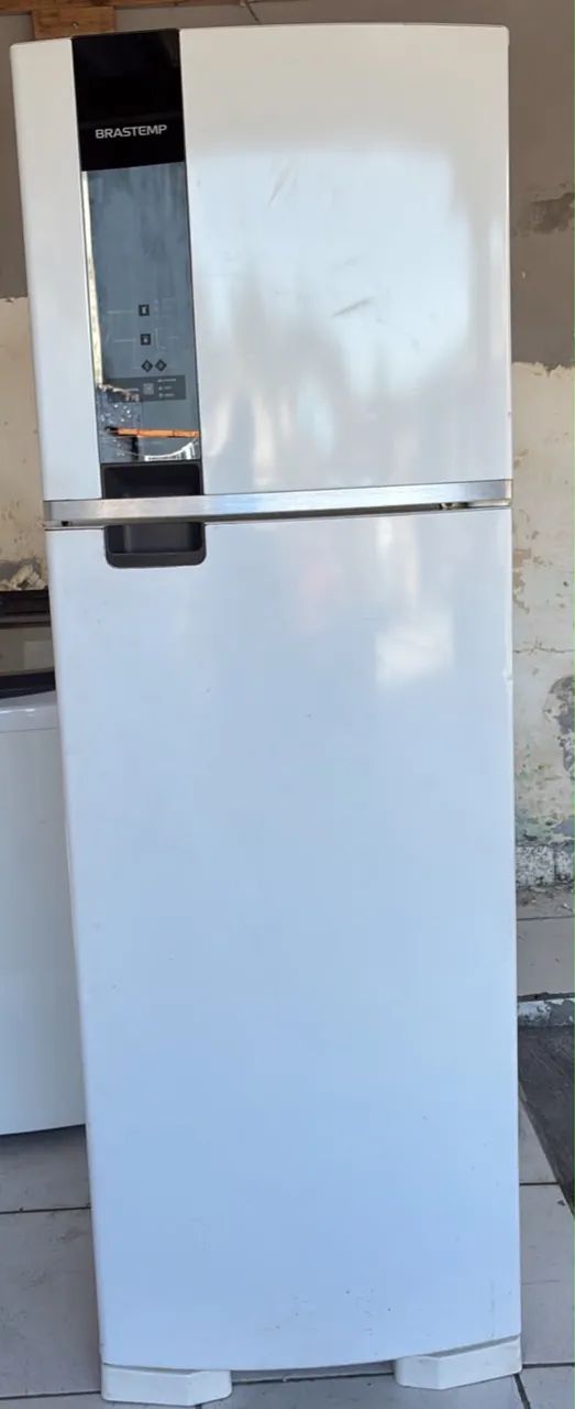 Vendo geladeira 