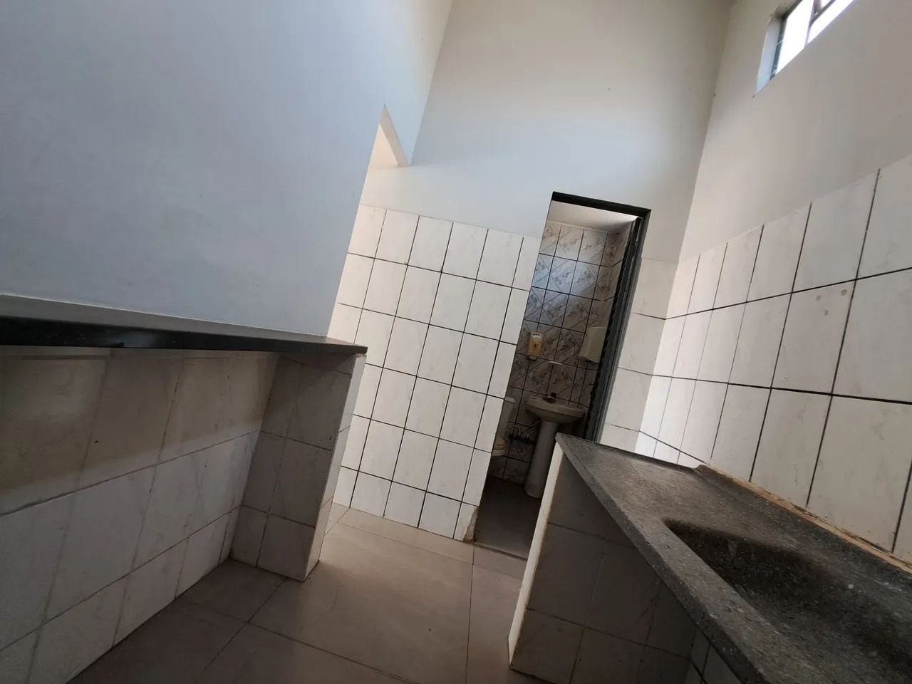 Sala Comercial na 103 norte, com água incluso, próximo a Faculdade Serra do Carmo  - Foto 5