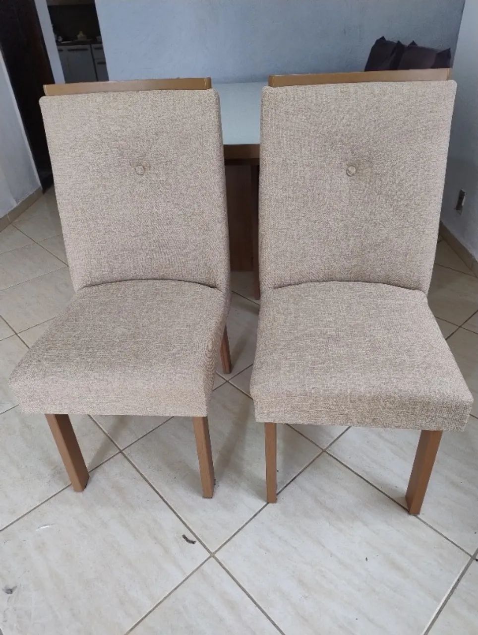 Mesa de jantar retangular com tampo de vidro - Foto 4
