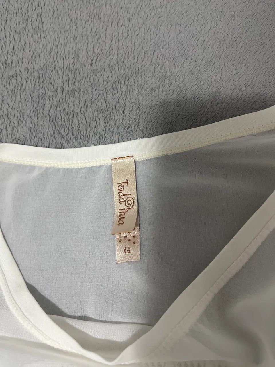 Blusa bordada com transparência  - Foto 2