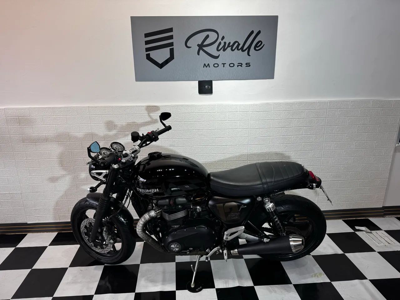 TRIUMPH SPEED TWIN 1200