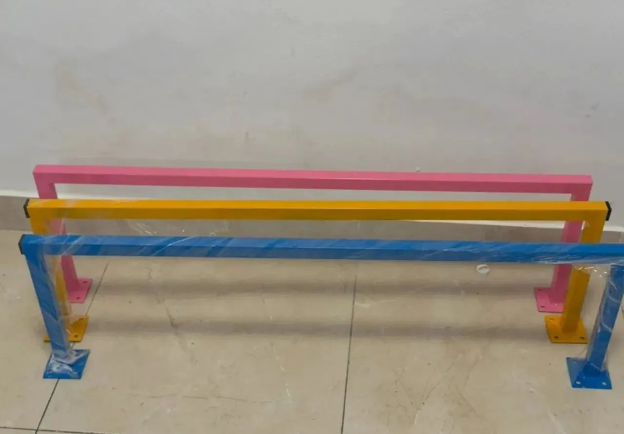 Arara para roupa colorida nunca usado   - Foto 3