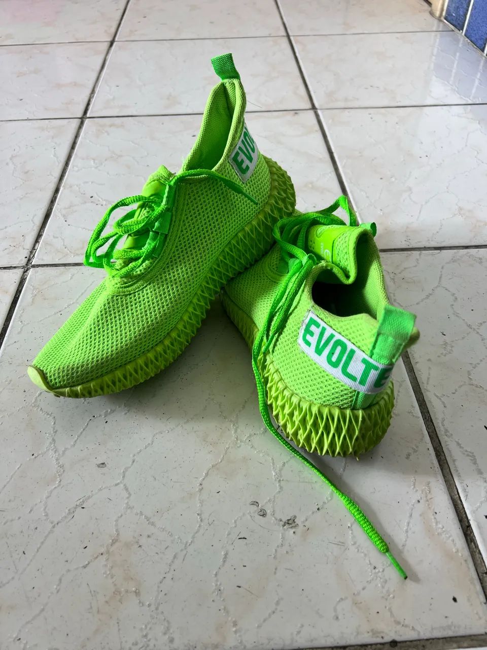 Tênis feminino verde cana NOVO - Foto 3