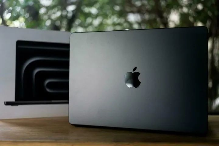 Macbook PRO M3 - 18GB - 512 SSD - Notebooks - Jardim Monte Rei