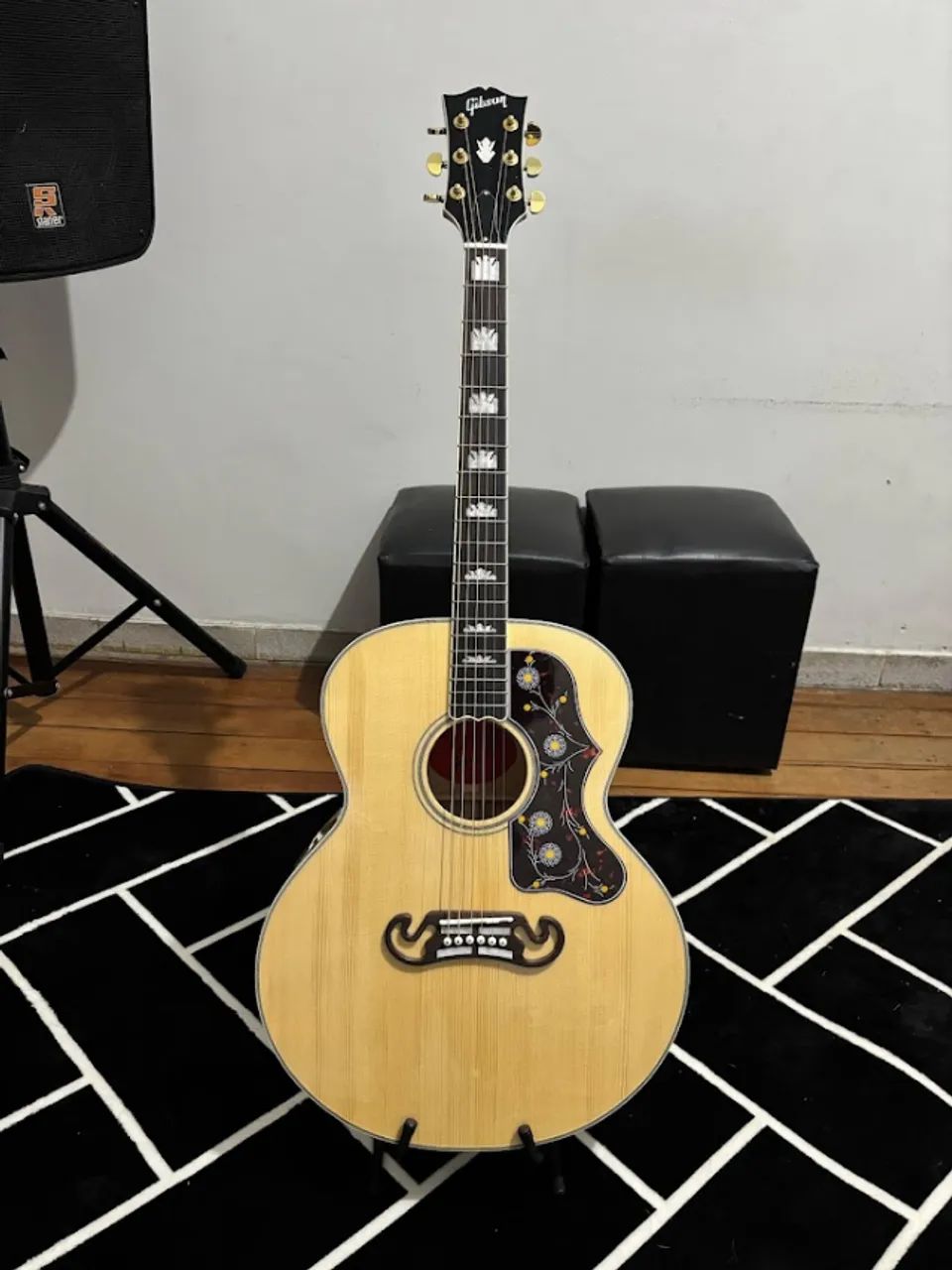 Violão Gibson SJ200