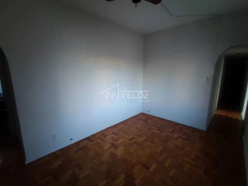 Apartamento - Padrão / Residencial / Santa Teresa 1