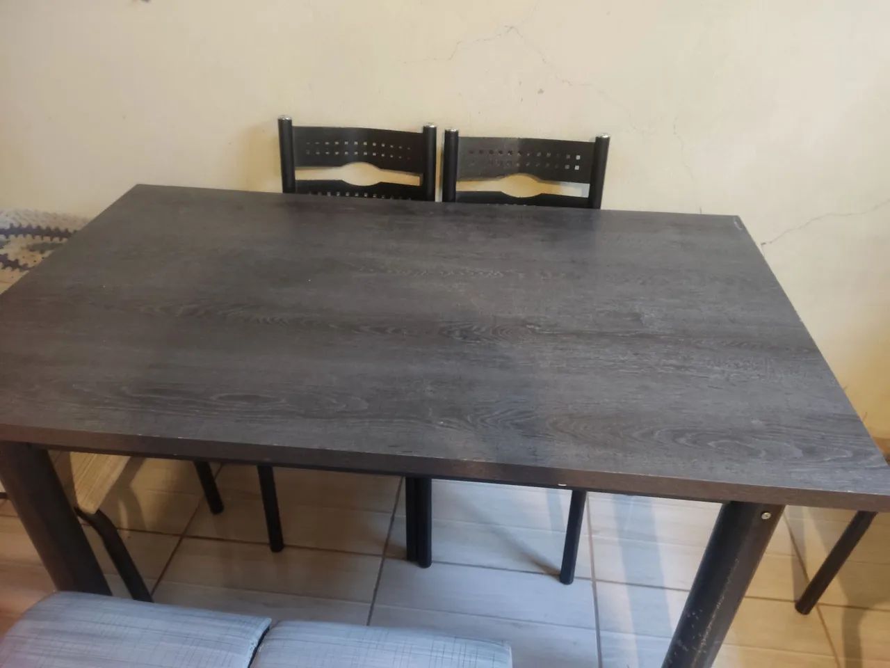 Mesa com seis  cadeiras - Foto 5