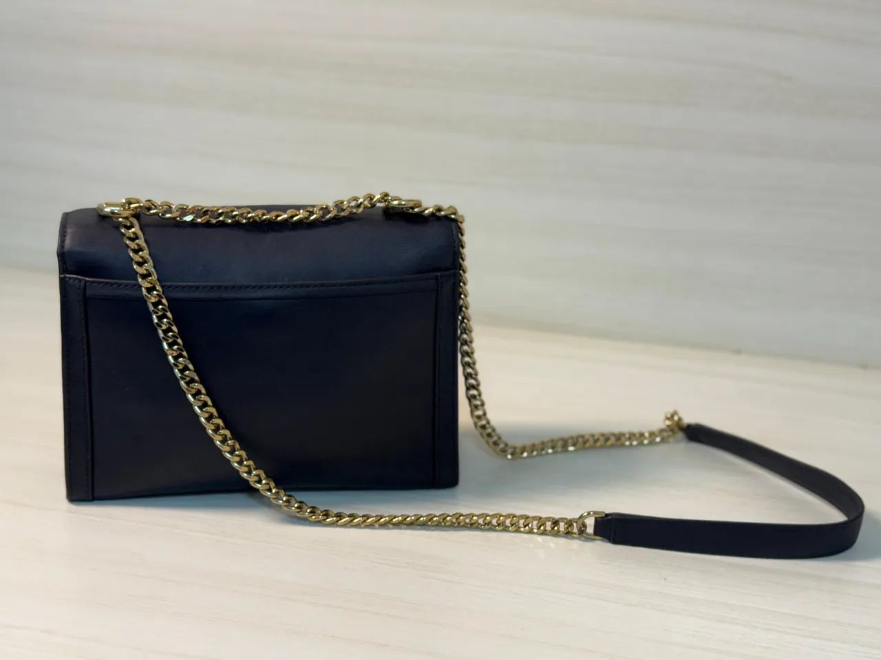bolsa michael kors sloan studded azul marinho - Foto 3