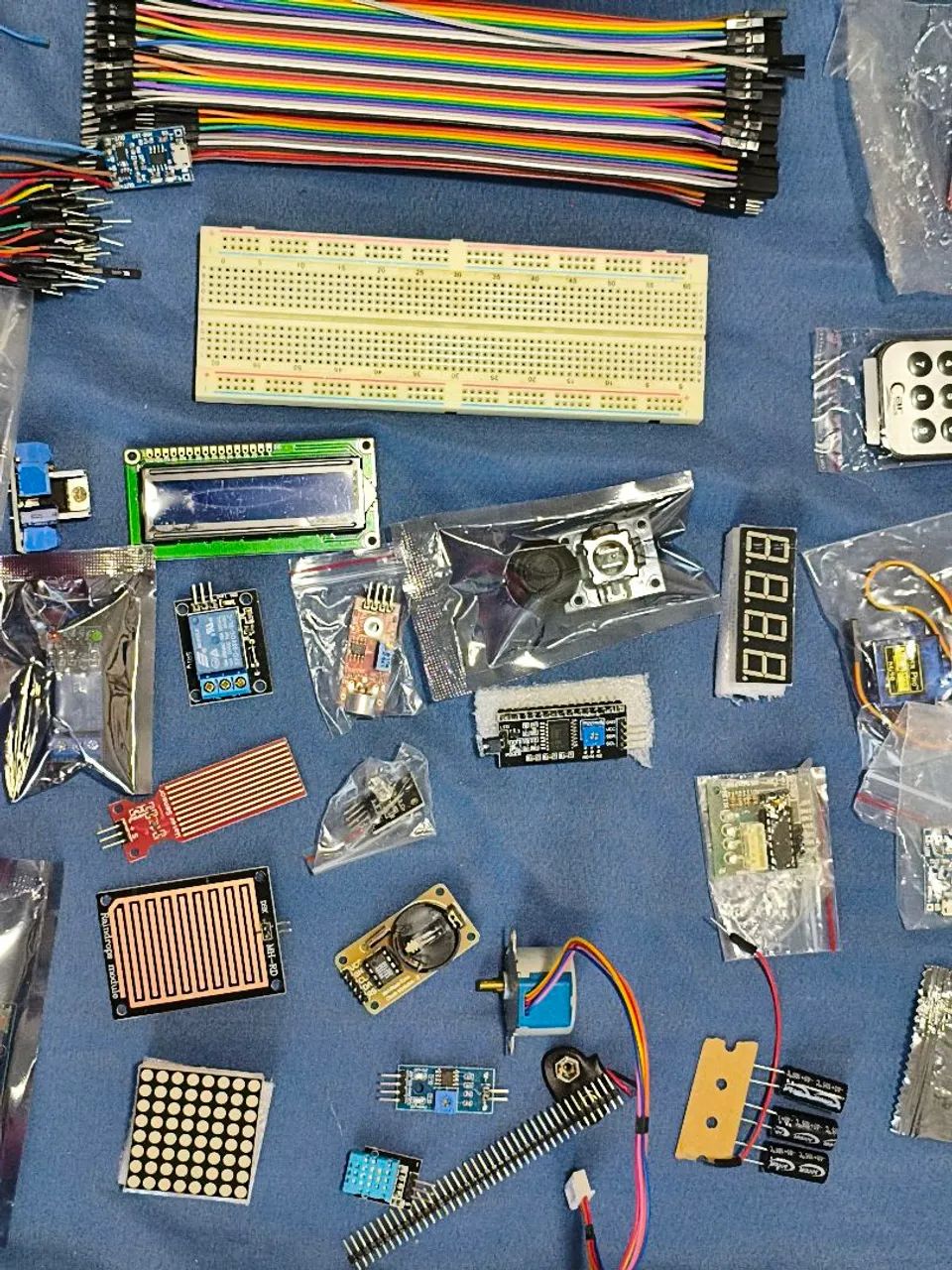 Kit Dev Arduino UNO + acessórios  - Foto 3