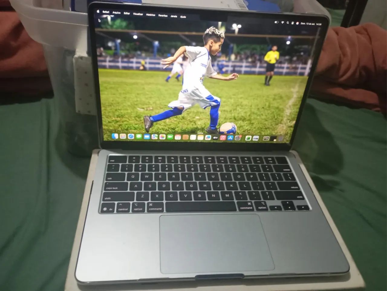 Mac Book air 2025