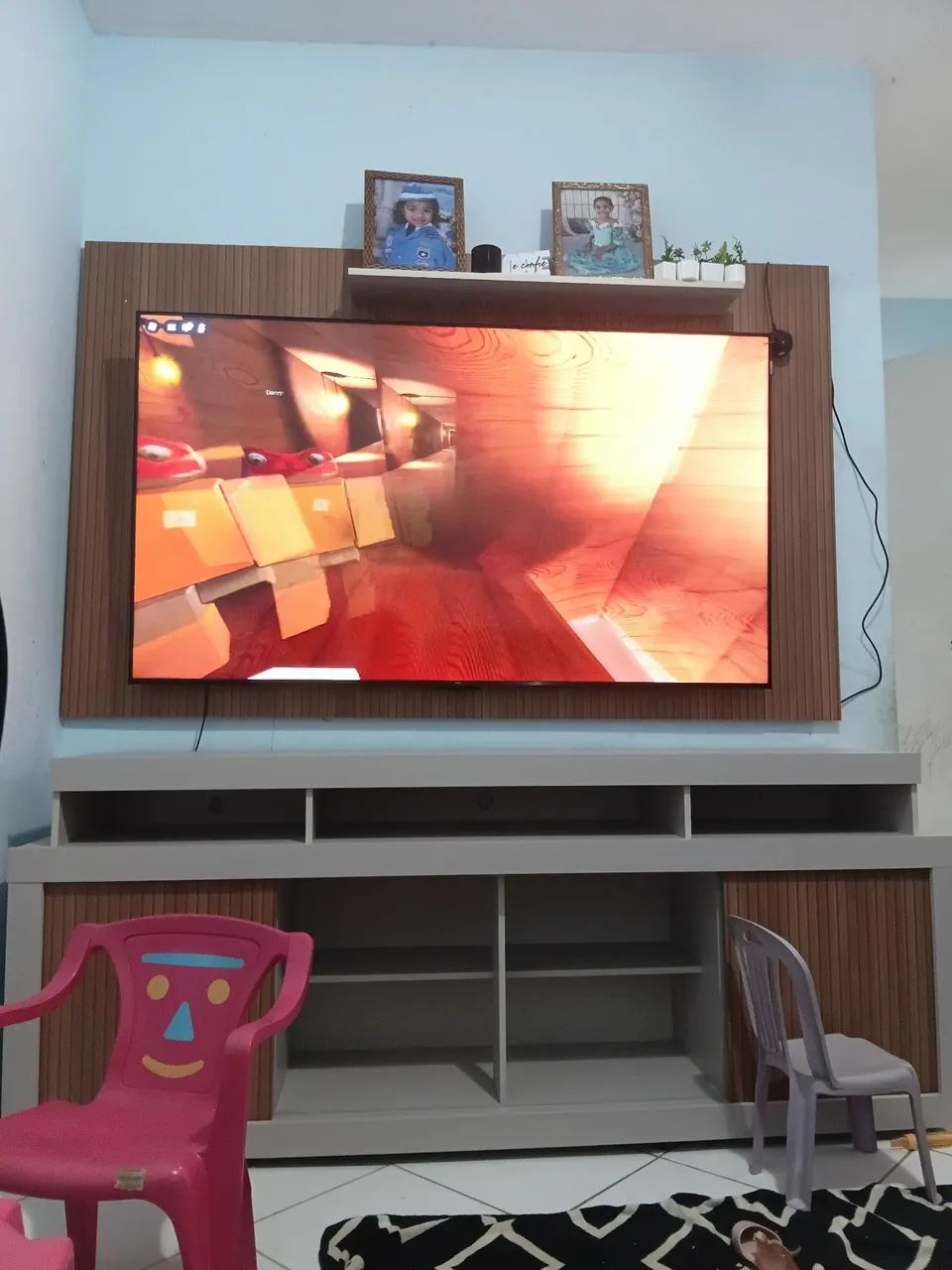 TV 65 POLEGADAS COM PAINEL COMPLETO