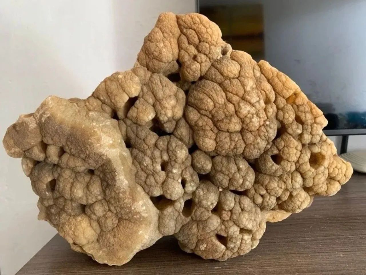  Ônix Poroso (mármore-ônix) Com 8.800g E 30cm