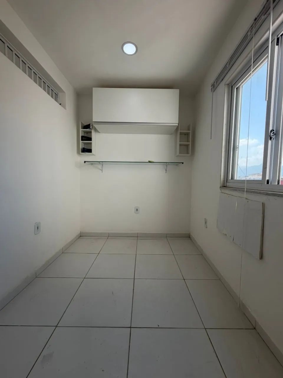 Recreio - Sala comercial ampla c/ 2 ambientes e varanda  - Foto 5