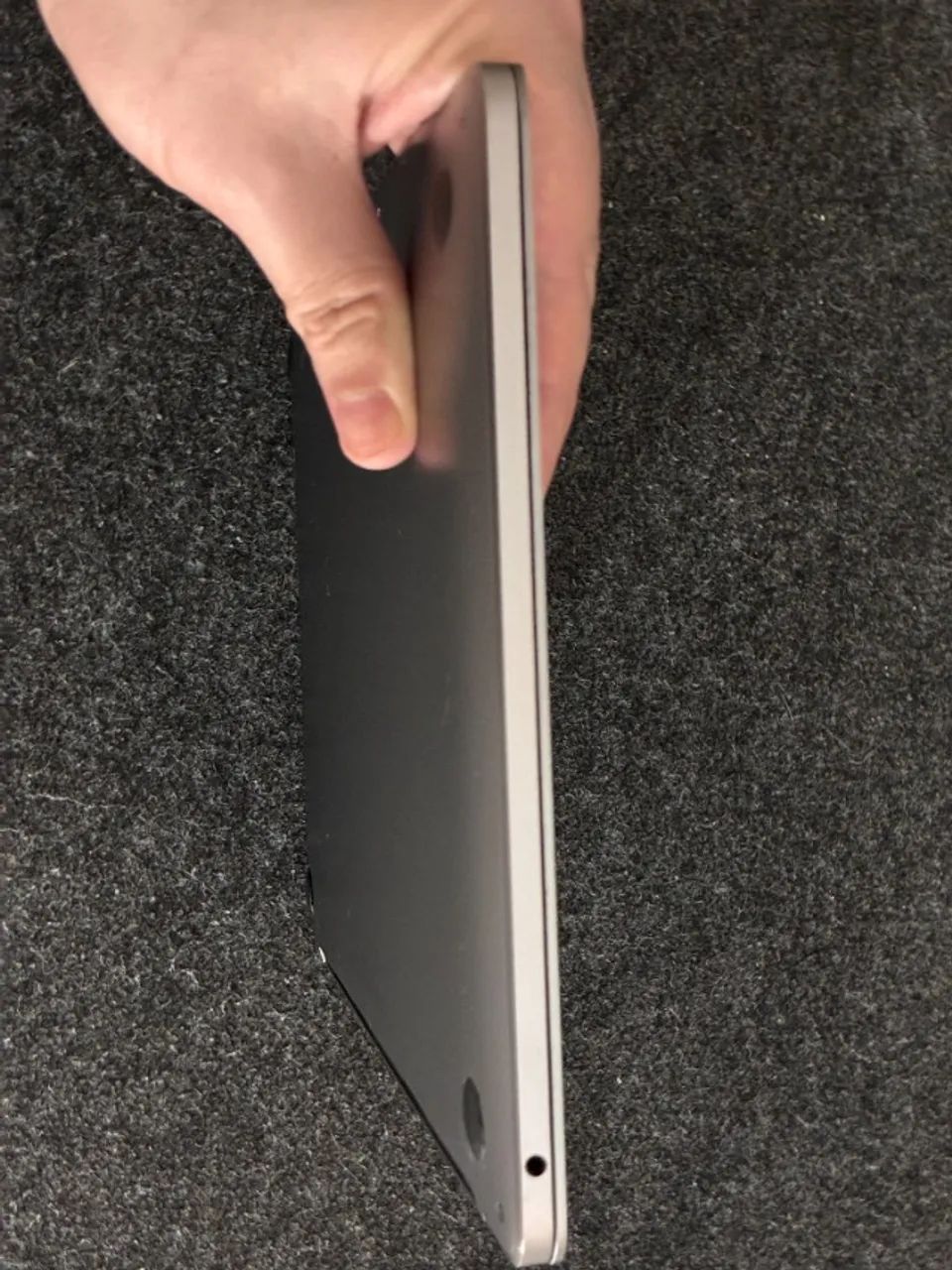 Macbook Pro 2019 13,3" com Touchbar, touch ID e bateria nova - Foto 3