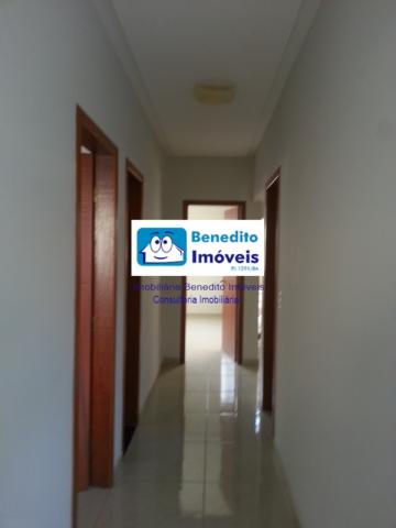 VENDO CASA COM 03 DORMITÓRIOS E ÓTIMO ESTADO DE CONSERVAÇÃO - Foto 9