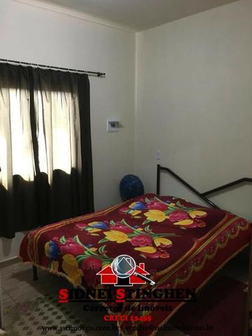Casa na Praia, 02 dormitórios, laje, piso cerãmico e terreno todo murado - Foto 9